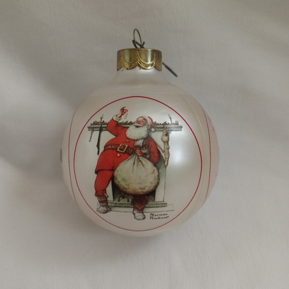 Hallmark Norman Rockwell Christmas Santa Ornament - Picture 2 of 11